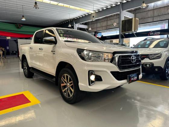 TOYOTA HILUX 2.7 SRV 4X2 CD 16V FLEX 4P AUTOMÁTICO